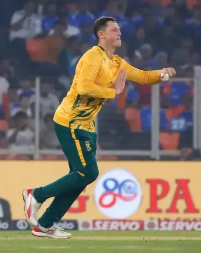 New Zealand Fast Bowlers Shine in T20I Rankings After SA Series