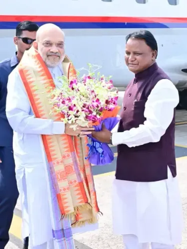 ओडिशा दौरे पर केंद्रीय गृहमंत्री अमित शाह, सीएम मोहन चरण माझी ने किया एयरपोर्ट पर स्वागत