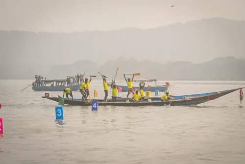 क्या ओडिशा की पहली चिल्का पारंपरिक नौका दौड़ ने बरकुल में उद्घाटन किया?