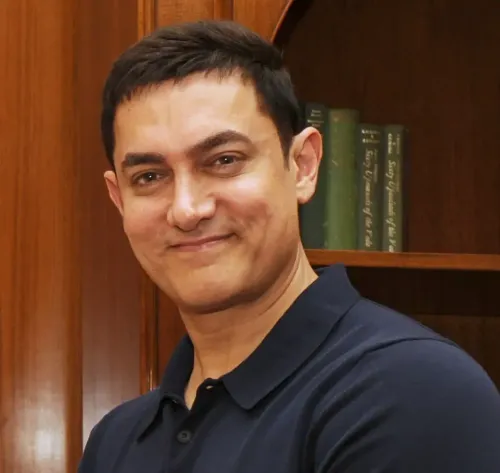 Aamir Khan and Gauri Spotted at Irfan Pathan’s Anniversary in Viral Video