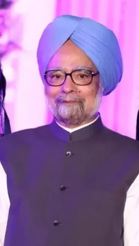 Omar Abdullah Mourns the Passing of Former Prime Minister Dr. Manmohan Singh