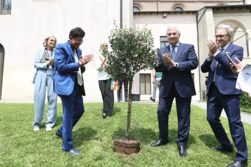 How Did Italy's Deputy PM Praise PM Modi's 'Ek Ped Maa Ke Naam' Initiative?