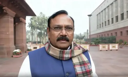 क्या कांग्रेस नेता के बयान से सेना का अपमान हुआ है?