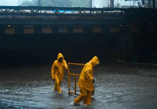 Has the Fadnavis Government Failed Mumbai Amidst Waterlogging Crisis?