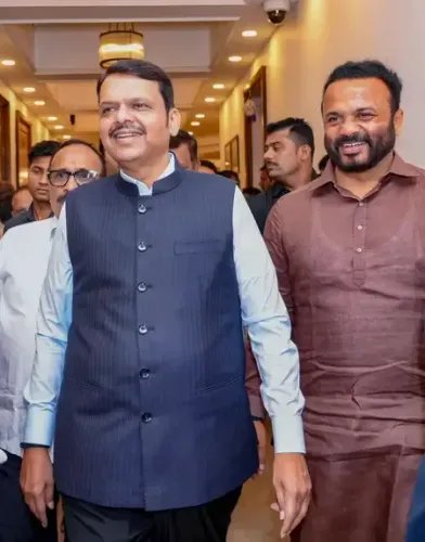 Maharashtra Government to Permanently Revoke Licenses of Orchestra Bars Operating Illegally as Dance Bars