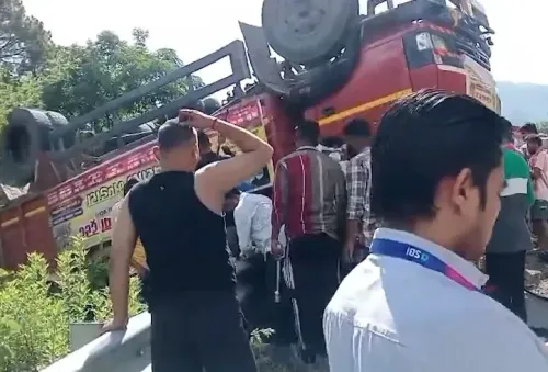 What Happened When a Truck Carrying Kanwariyas Overturned in Uttarakhand's Tehri?