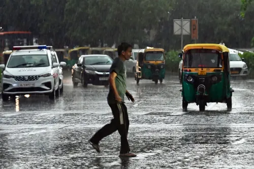 Delhi-NCR rain lowers temperatures, AQI drops to 76 on Friday