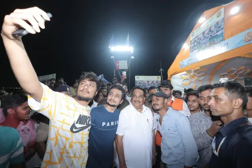 Paatil Inspects Ganesh Visarjan at Surat's Hazira Ovara