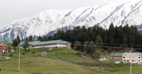 What is the Impact of the Pahalgam Attack on Kashmir Tourism?