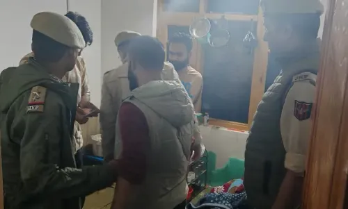 पहलगाम होटलों में अनंतनाग पुलिस की नार्को छापेमारी, नशा तस्करी नेटवर्क पर शिकंजा