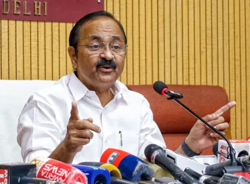 Kerala CM Satheesan inaugurates Karunakara Guru centenary yajnam at Santhigiri Ashram