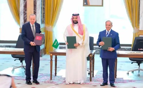 Pakistan eyes Mecca defence pact as anti-India, anti-Israel front: Report