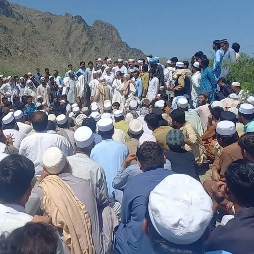 खैबर में दोहरी हत्या के बाद जखाखेल कबीले का विद्रोह: टोरखम हाईवे जाम, हथियार उठाने का ऐलान