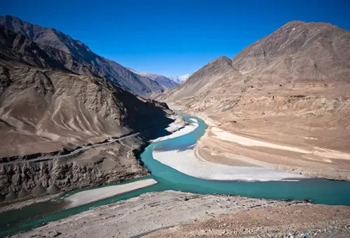 Will Pakistan Address IWT Suspension in Talks with India?
