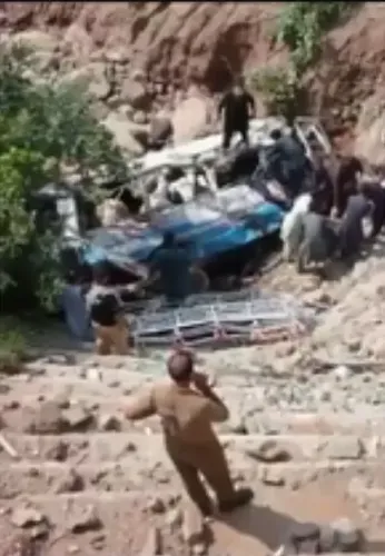 Tragic Road Mishap in Pakistan Claims Two Lives, Leaves 15 Injured