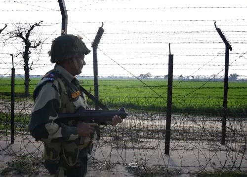 BSF ने पंजाब के तरनतारन सेक्टर में दो पाकिस्तानी घुसपैठिए मार गिराए, तीसरा भागा