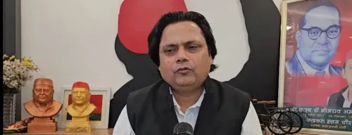पेपर लीक विरोधी बिल पर सपा-आरजेडी का पलटवार: 'पहले लाते तो न होता आंदोलन'