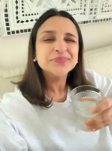 How Does Parineeti Chopra Stay Hydrated During Pregnancy?