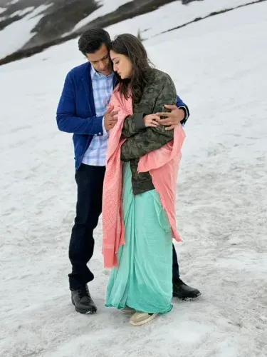Shambhavi Singh shoots in chiffon saree in Manali snow for Mr. and Mrs. Parshuram