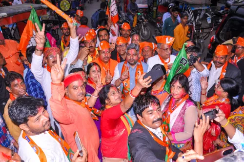पश्चिम बंगाल चुनाव 2026: TMC के 35 में से 22 मंत्री हारे, ममता बनर्जी भी भवानीपुर सीट से पराजित