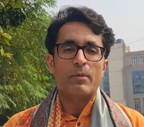 क्या ममता बनर्जी फर्जी वोटरों की सूची से डरी हुई हैं?: प्रदीप भंडारी