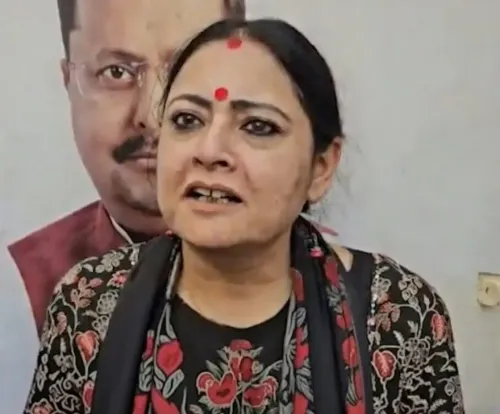 पश्चिम बंगाल: अग्निमित्रा पॉल ने ममता बनर्जी पर घुसपैठियों से वोट मांगने का गंभीर आरोप लगाया