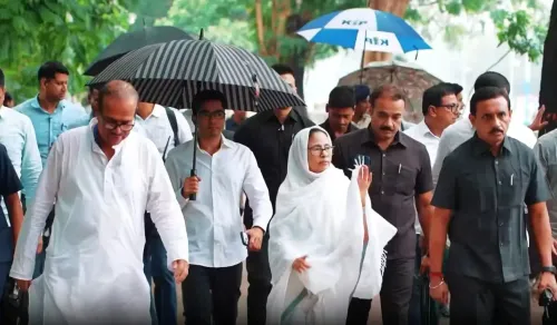 मुख्यमंत्री ममता बनर्जी ने ईद पर दी शुभकामनाएं, सामाजिक एकता और भाईचारे का संदेश