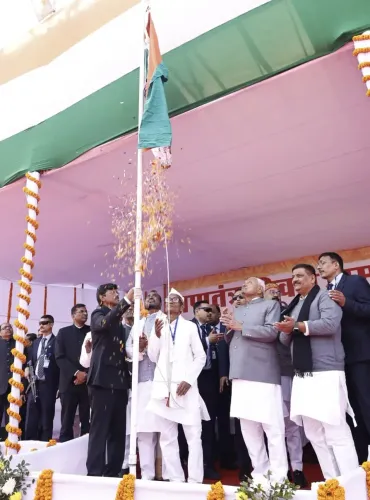 क्या सीएम नीतीश कुमार ने पटना जिले के मरांची महादलित टोला में झंडोत्तोलन कार्यक्रम में भाग लिया?