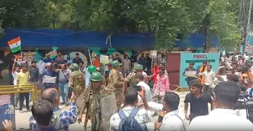 पटना में छात्र आंदोलन: TRE-4 निगेटिव मार्किंग के खिलाफ लोकभवन मार्च, पुलिस से टकराव