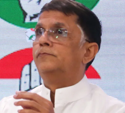 Is Pawan Khera's Repost of Udit Raj’s Attack on Tharoor a Strategic Intra-Party Message?