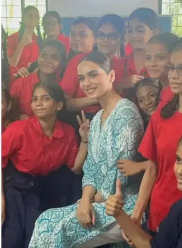 पीरियड्स को लेकर अवेयर करती नजर आईं मानुषी छिल्लर