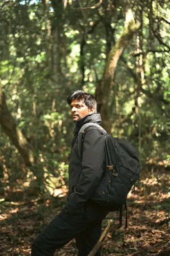 'Maayangal Maayangal' lyrical video out: Photographer's intense new track drops