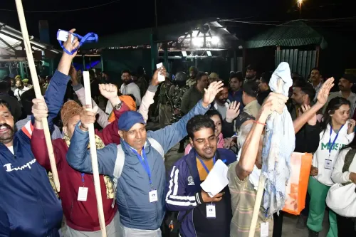 How are Pilgrims Expressing Gratitude to the Army and Administration for the Smooth Amarnath Yatra?