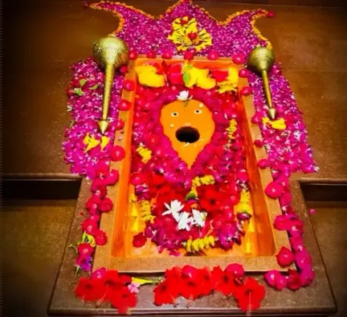 हनुमान का चमत्कारिक मंदिर: इटावा में जहां मिलती है दिव्यता और आस्था