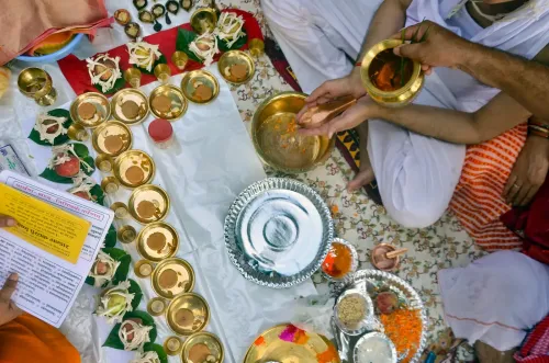 पितृपक्ष 2026: बोधगया के महाबोधि मंदिर परिसर में पिंडदान की सदियों पुरानी परंपरा आज भी जीवित