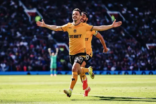 Sarabia's Stunning Free-Kick Secures Wolves' Historic Win Against Man United