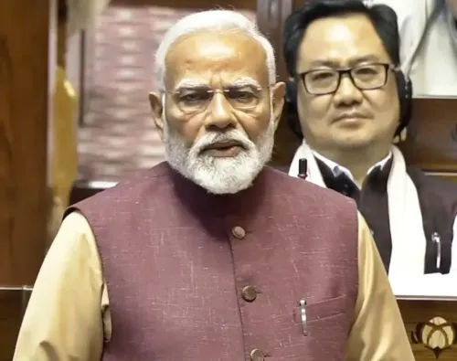 PM Modi Highlights ‘Ban’ on Film Icons Dev Anand, Kishore Kumar to Criticize Congress