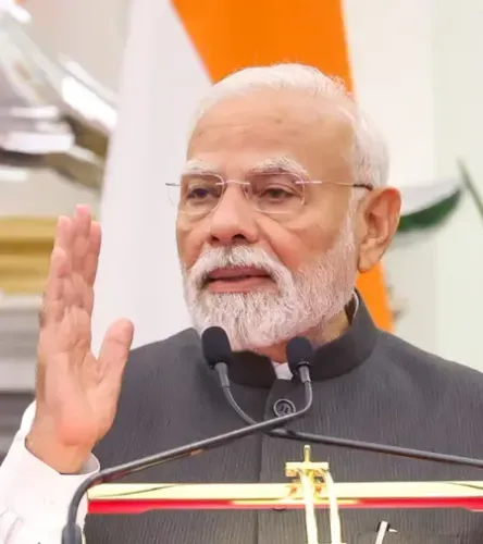 पीएम मोदी का कर्नाटक दौरा: बेंगलुरु मेट्रो येलो लाइन का करेंगे उद्घाटन, वंदे भारत ट्रेनों को दिखाएंगे हरी झंडी