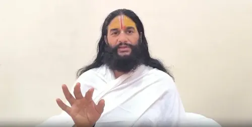 मोदी बने भारत के सबसे लंबे कार्यकाल वाले PM, संत समाज ने कहा — इतिहास में स्वर्णिम अध्याय