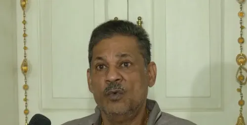 कीर्ति आजाद का BJP पर हमला: 'मोदी इंस्टाग्राम पर आए, पार्टी की हालत खराब'