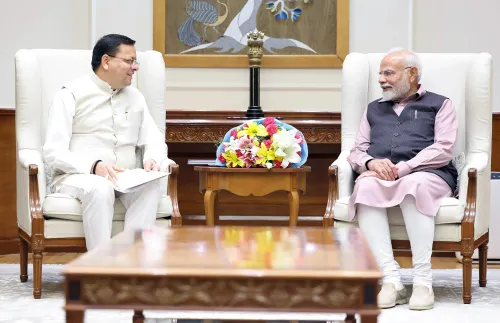 क्या पीएम मोदी ने सीएम धामी को जन्मदिन की शुभकामनाएं दीं और उनके योगदान की सराहना की?