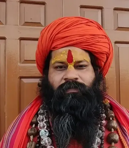 पीएम मोदी ने अयोध्या-मुंबई अमृत भारत एक्सप्रेस को दिखाई हरी झंडी, संत समाज ने किया स्‍वागत