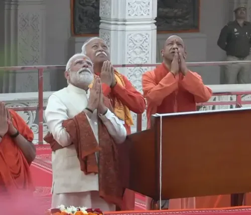 क्या पीएम मोदी ने राम मंदिर 'ध्वजारोहण' का वीडियो साझा किया, और इसे भावुक अनुभव बताया?