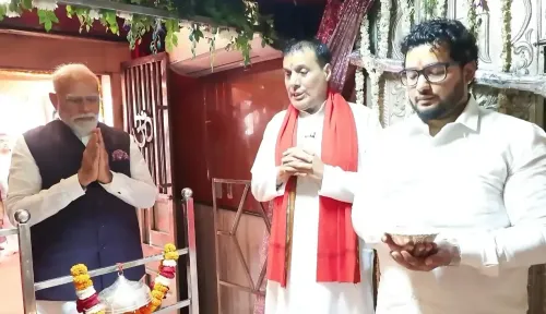 PM Modi Prays at Maa Daat Kali Temple Before Delhi-Dehradun Corridor Launch