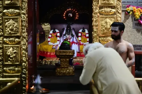 PM Modi offers prayers at Shri Vinayak Temple, seeks blessings for nation