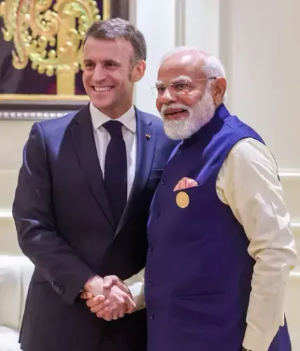 Cultural Diplomacy: PM Modi and Macron Celebrate Holi in Hindi and French
