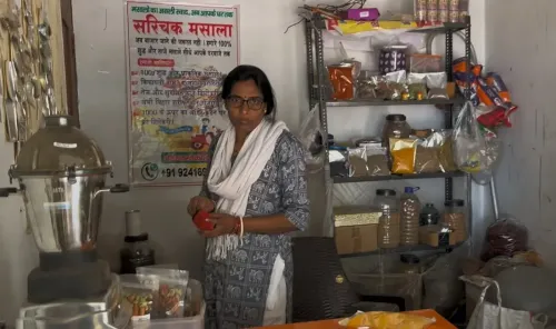मंजुला कुमारी की 'पीएमएफएमई' योजना से 10 लाख का मसाला उद्योग, 30 लोगों को मिला रोजगार
