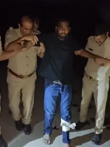 सुल्तानपुर मुठभेड़: पुलिस ने तीन बदमाशों को दबोचा, दो के पैर में गोली; इंस्पेक्टर बाल-बाल बचे