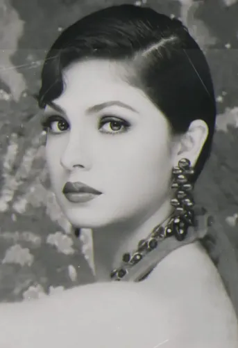 Pooja Bhatt channels 1920s flapper girl glamour in monochrome throwback