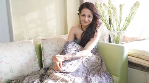 What Did Pooja Ruparel Say About Satish Shah's Humor on DDLJ Sets?